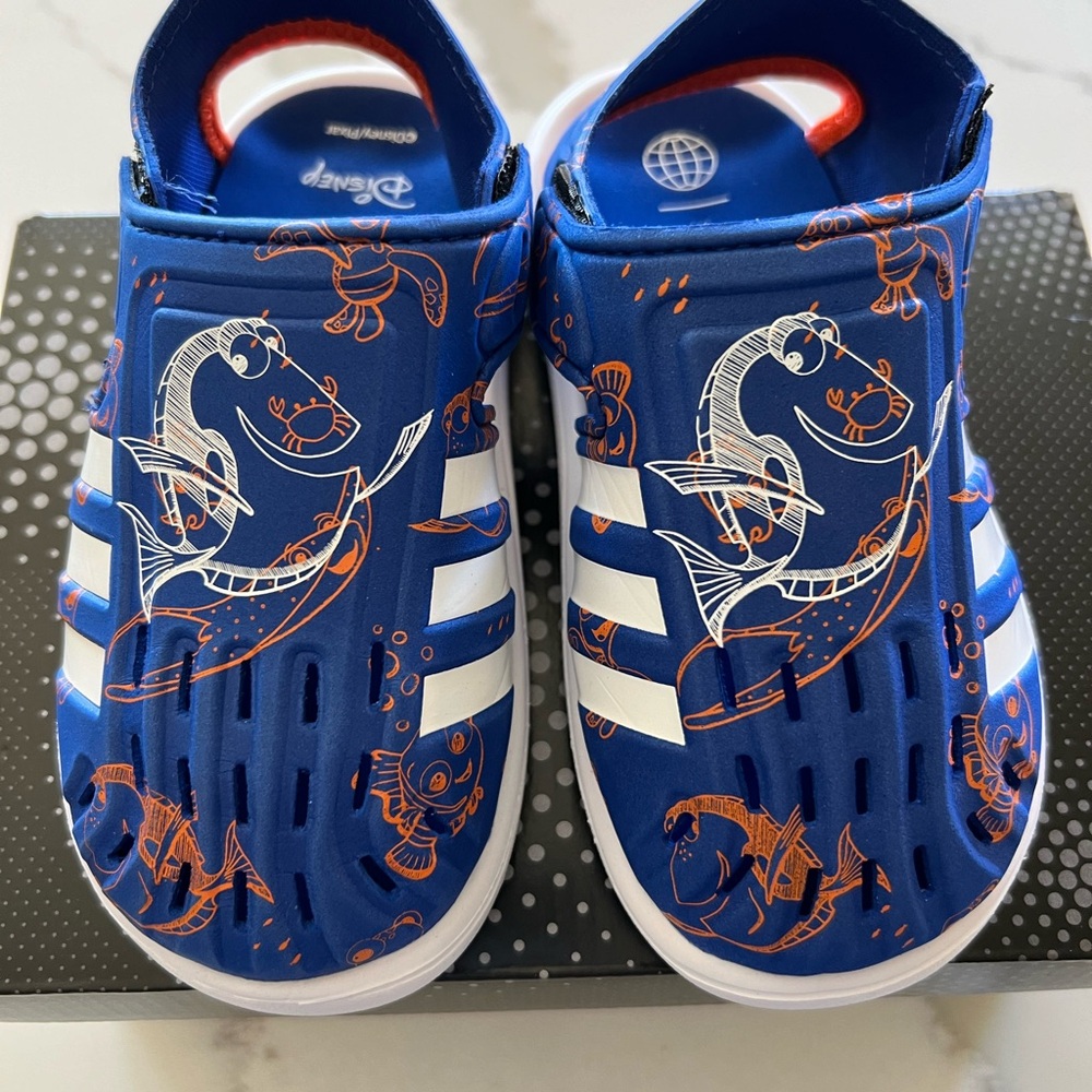 Adidas Disney water sandal 
New in box, size 10